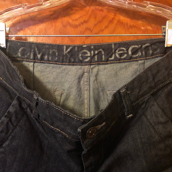 Calvin Klein Jeans - Picture 2 of 4